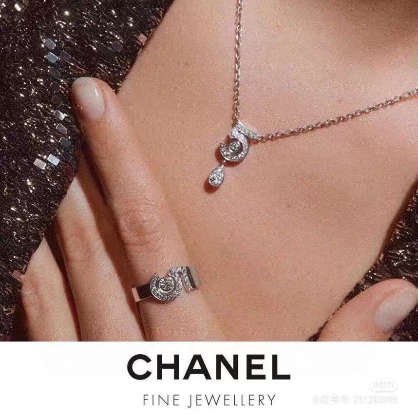Chanel NO.5 Teardrop Pendant Necklace - Best Replica Jewelry™