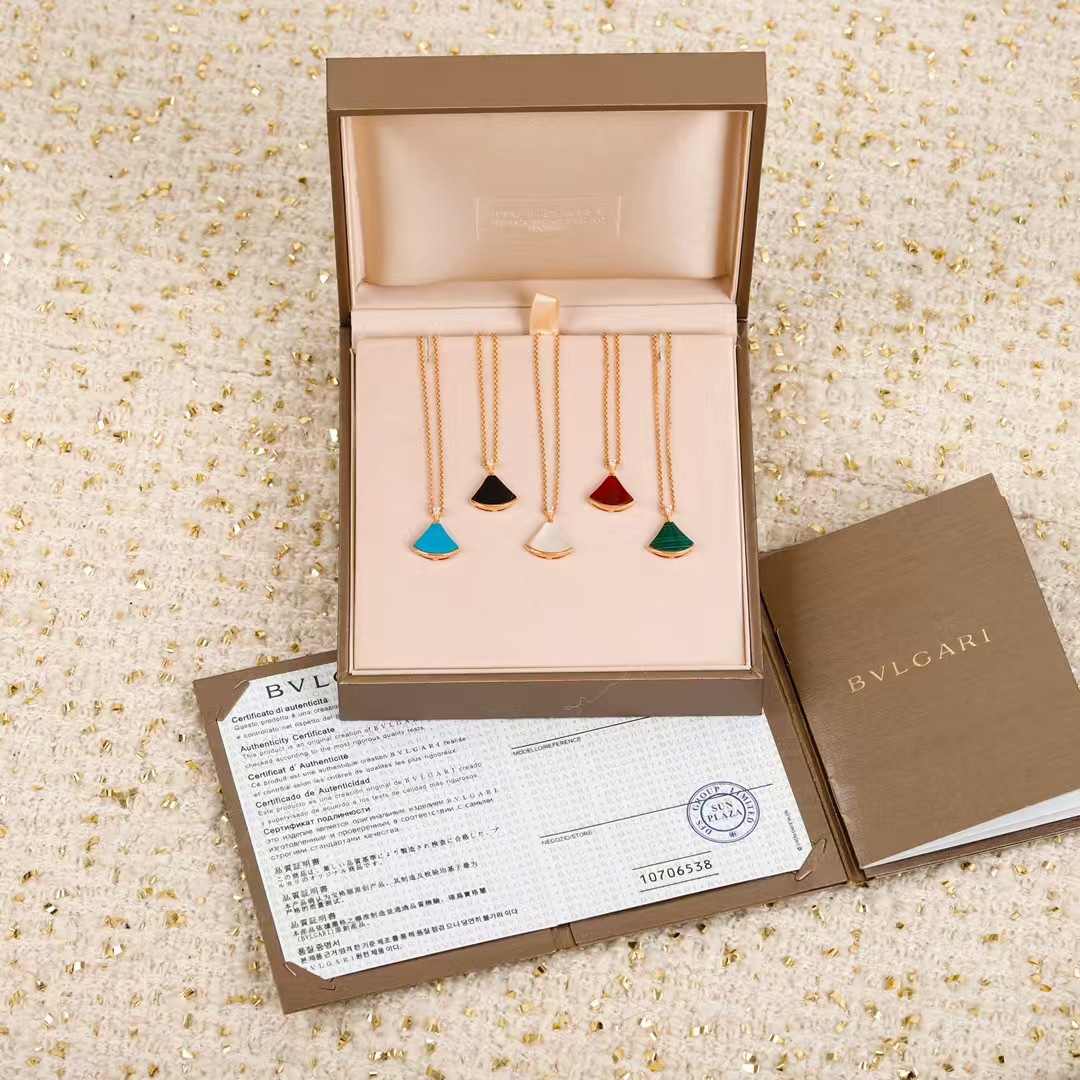 Bvlgari Divas' Dream Necklace - Best Replica Jewelry™