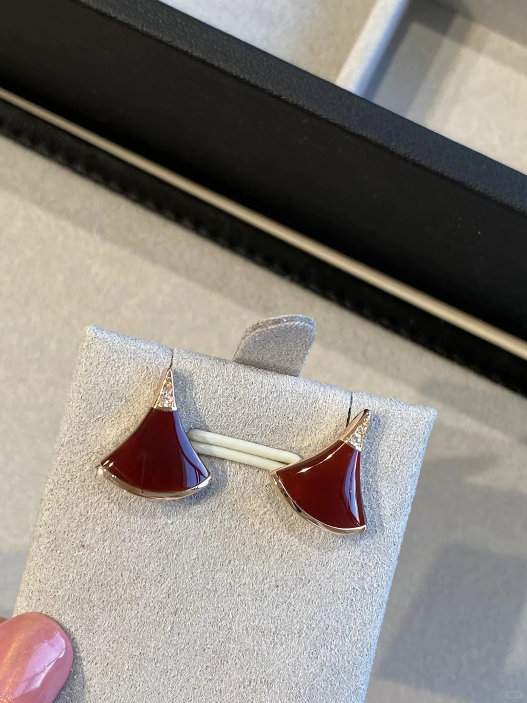 Bvlgari Divas’ Dream Earrings - Best Replica Jewelry™