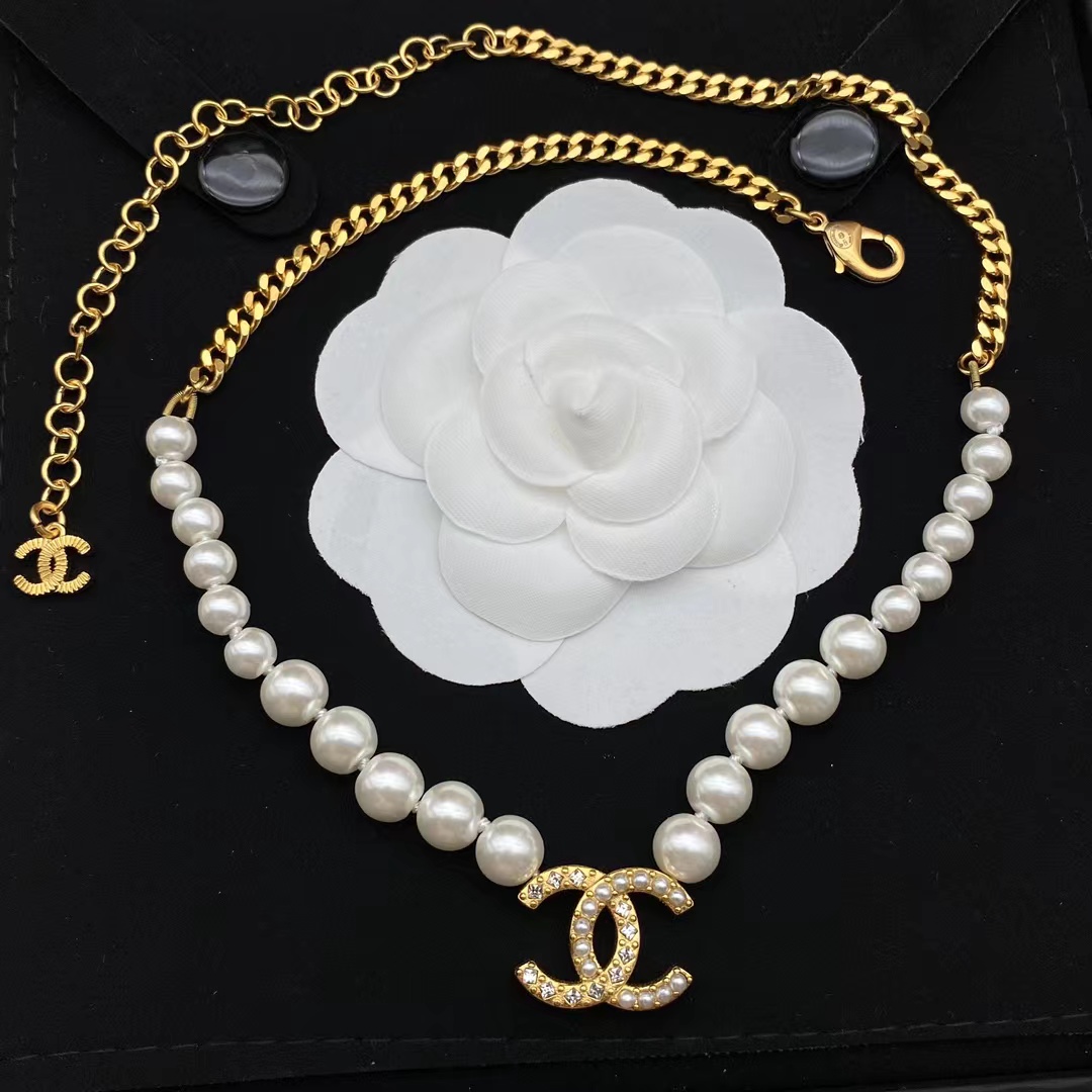 Chanel Half Pearl Half Chain Double C Pendant Necklace - Best Replica Jewelry™