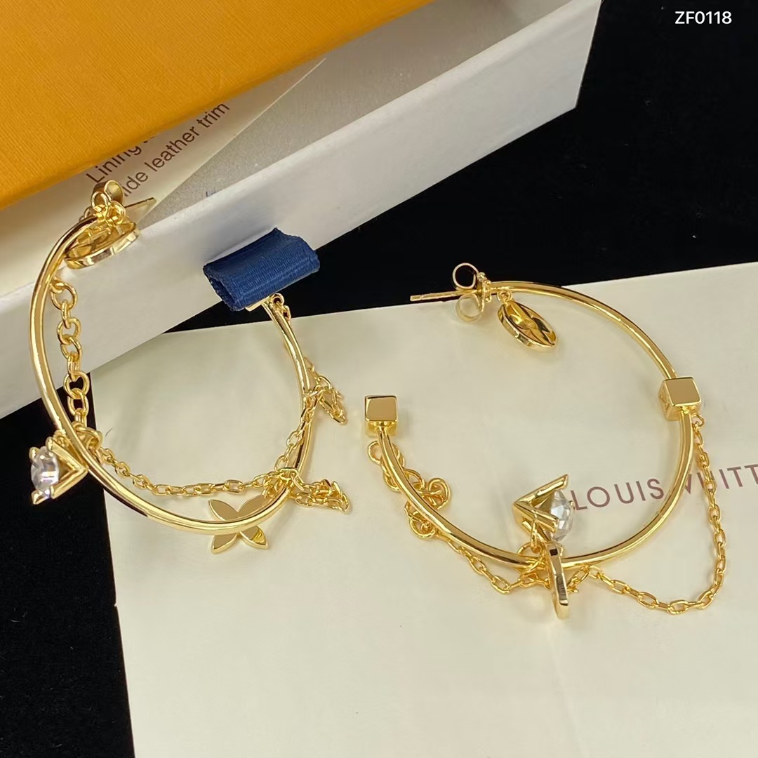 Louis Vuitton Large C Hoop Earrings - Best Replica Jewelry™