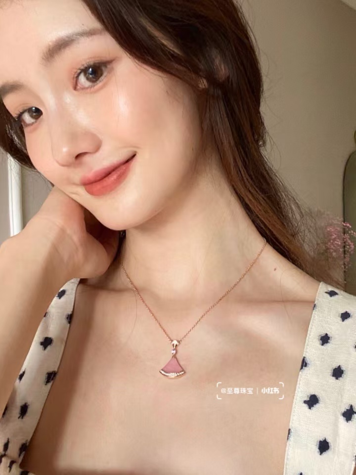 Bvlgari Divas' Dream Necklace - Pink - Best Replica Jewelry™