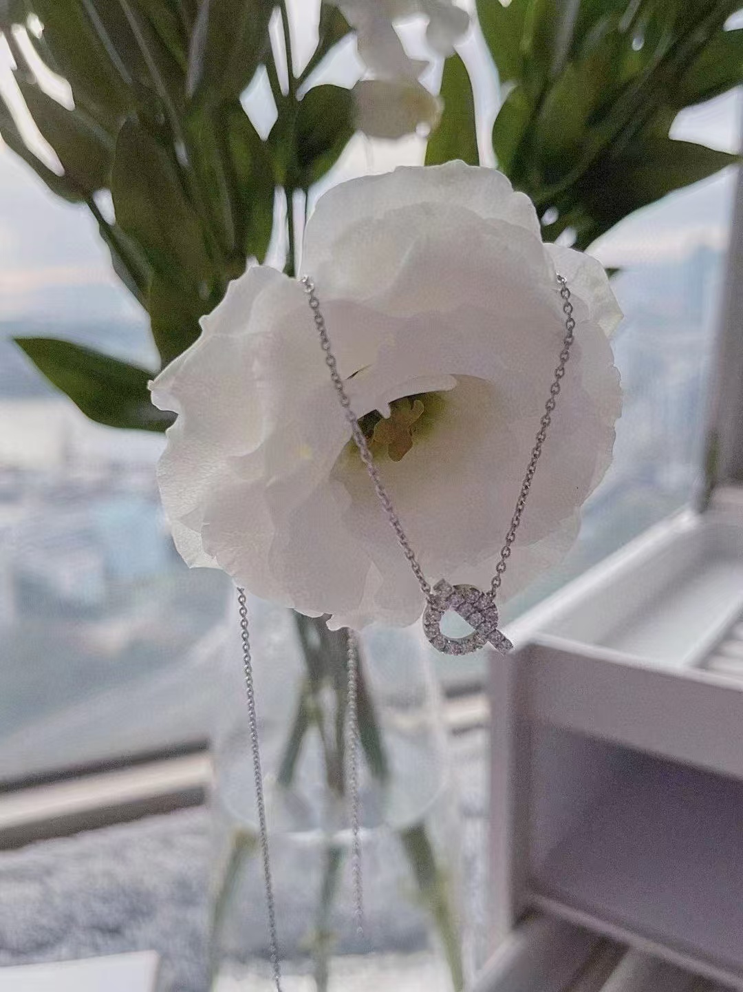 Hermes Q Pendant Necklace - Best Replica Jewelry™