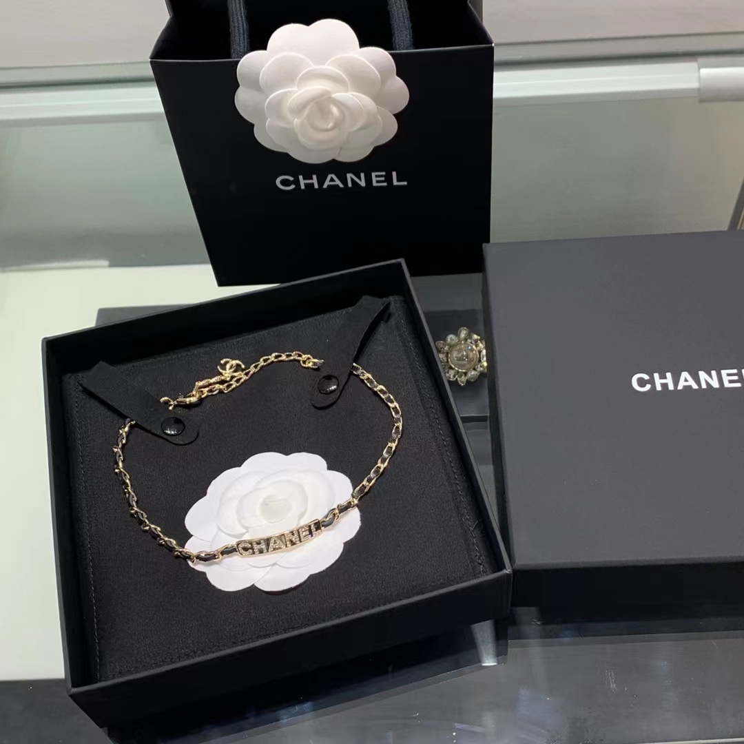 Chanel Leather Cuban Chain Choker Necklace - Best Replica Jewelry™
