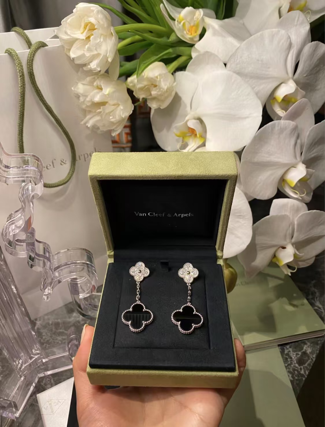 VCA Magic Alhambra Earrings, 2 Motifs - Best Replica Jewelry™