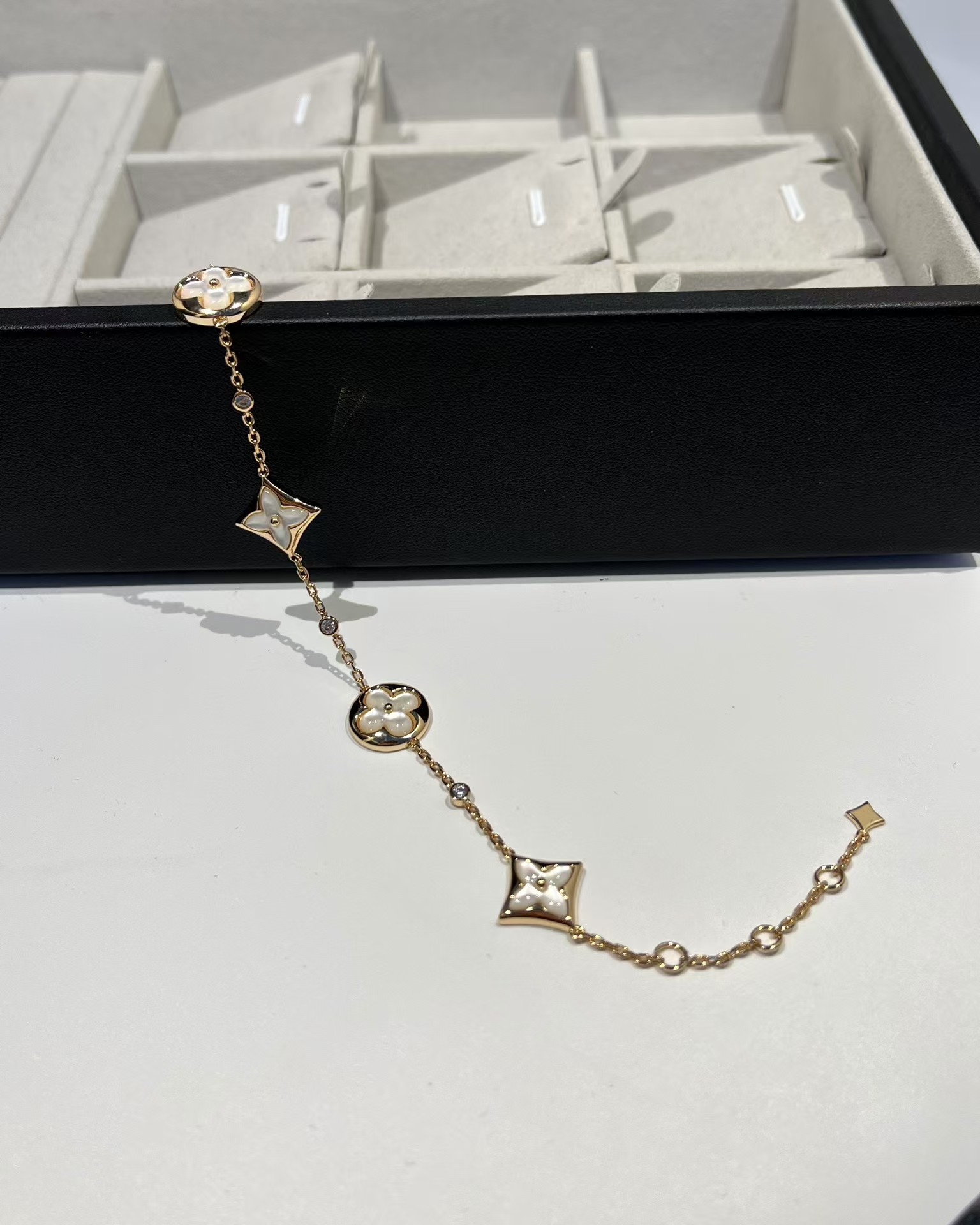 Louis Vuitton Color Blossom Star Sun Bracelet - Best Replica Jewelry™