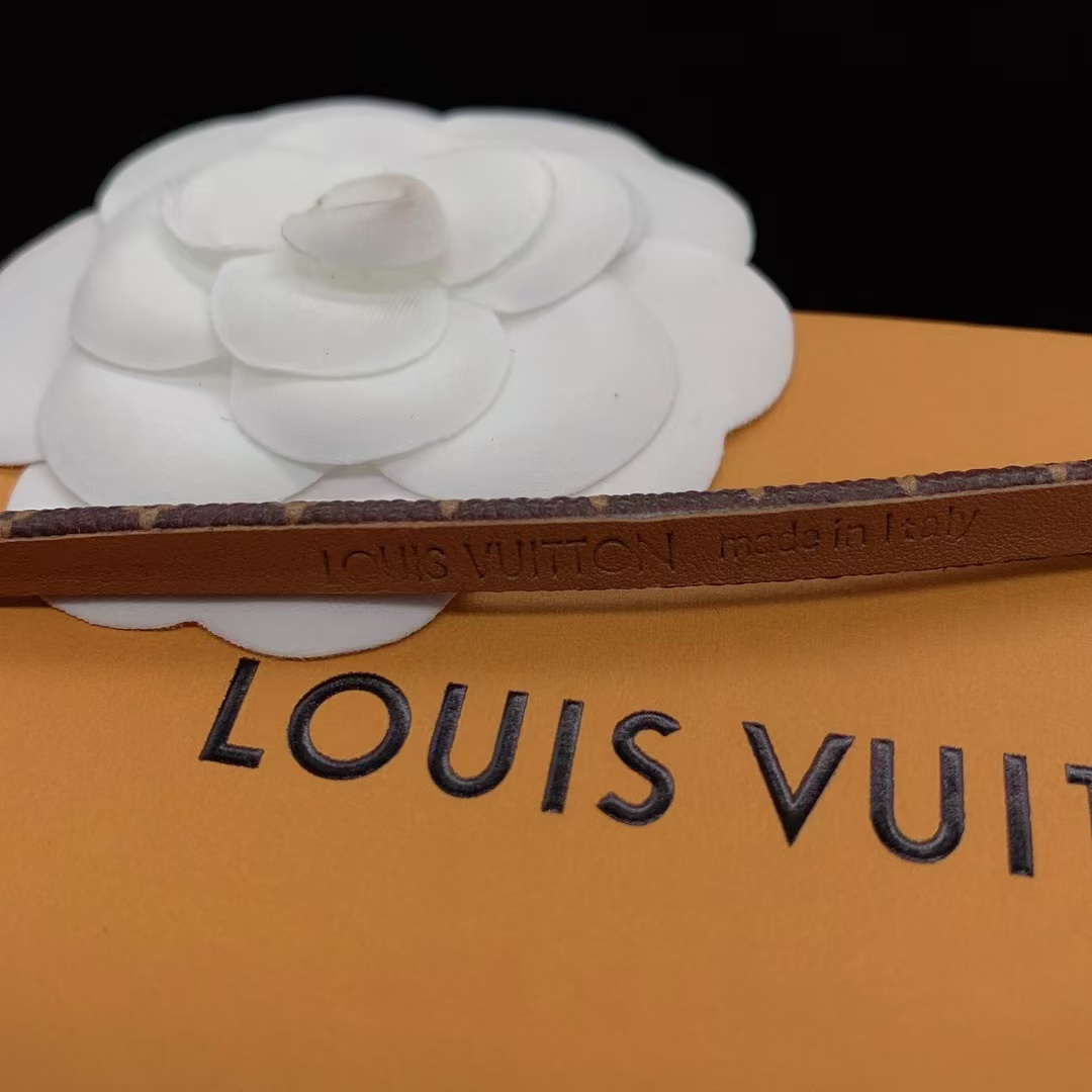 Louis Vuitton Heart Lock Charm Bracelet - Best Replica Jewelry™