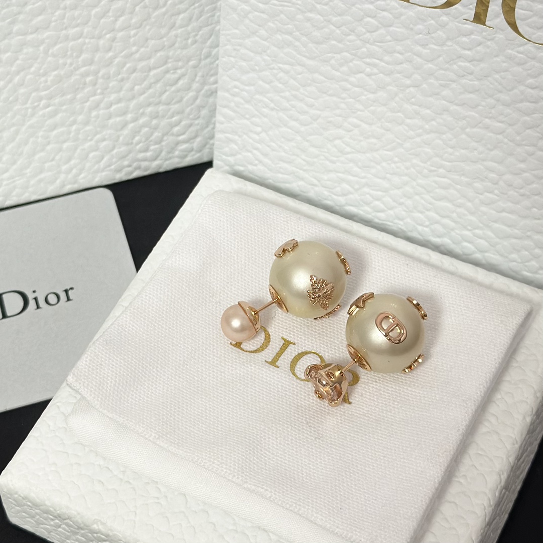 Dior New Two Pearls Stud Earrings - Best Replica Jewelry™