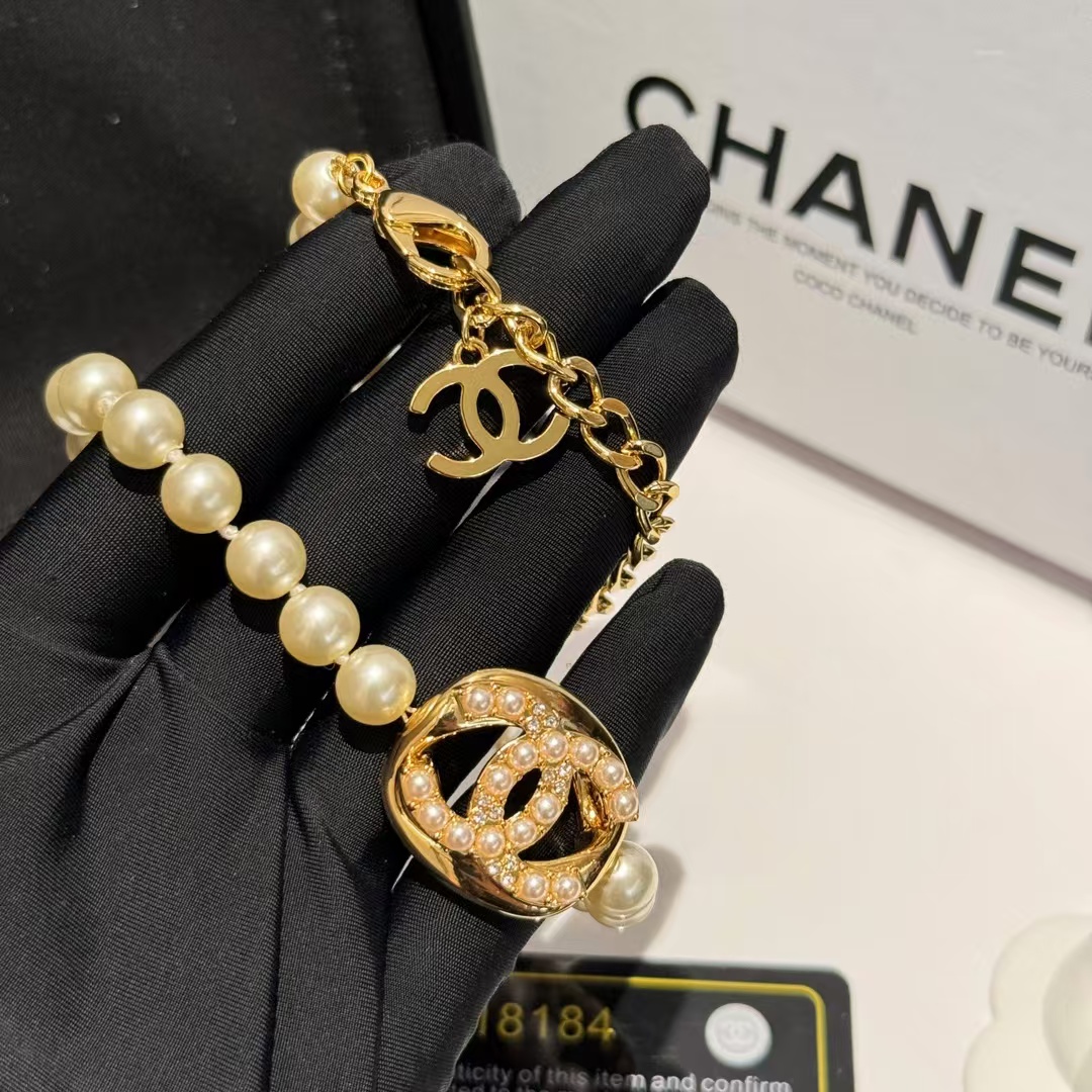 Chanel Round Double C Pendant Pearl Choker Necklace - Best Replica Jewelry™