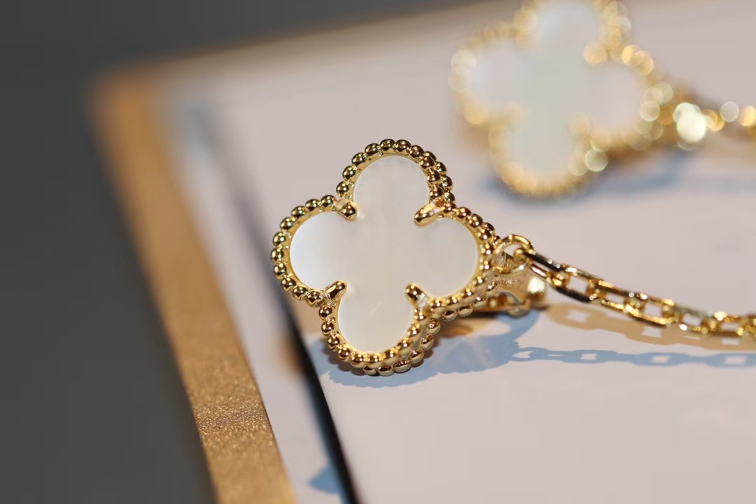 VCA Magic Alhambra Earrings, 2 Motifs - Best Replica Jewelry™