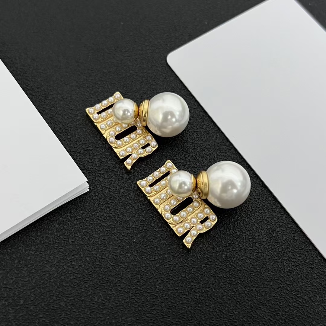 Pearl Paved Dior Letters Earrings - Best Replica Jewelry™