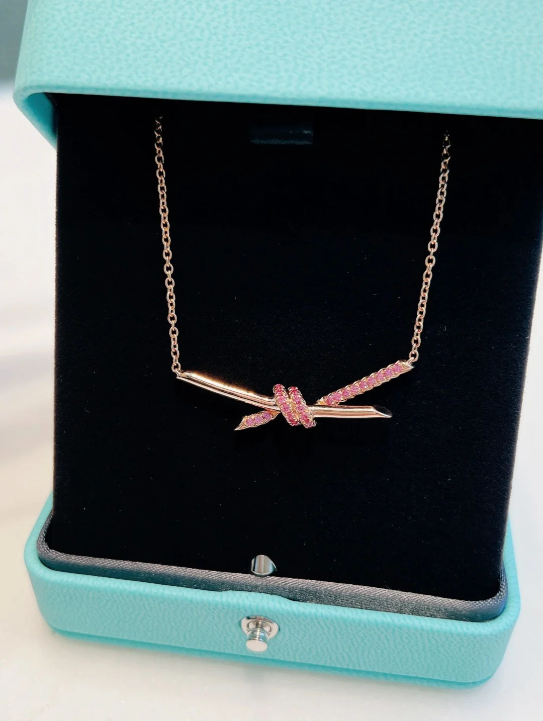 Tiffany Knot Pendant Necklace - Best Replica Jewelry™