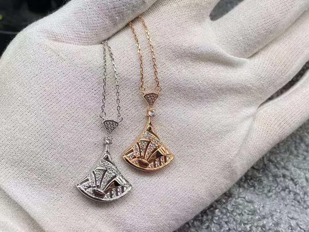 Bvlgari Divas' Dream Necklace - Best Replica Jewelry™