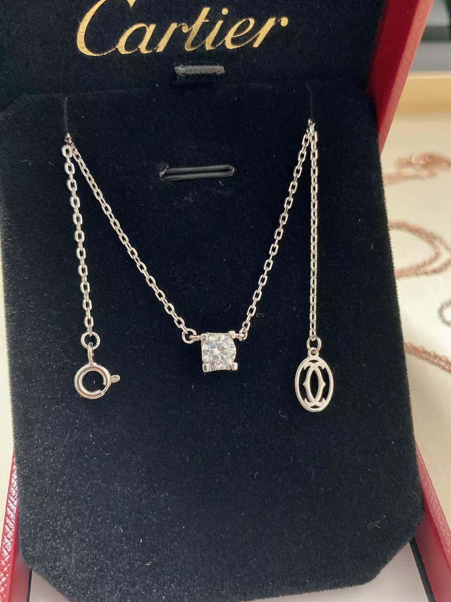Cartier Diamond Pendant Necklace - Best Replica Jewelry™