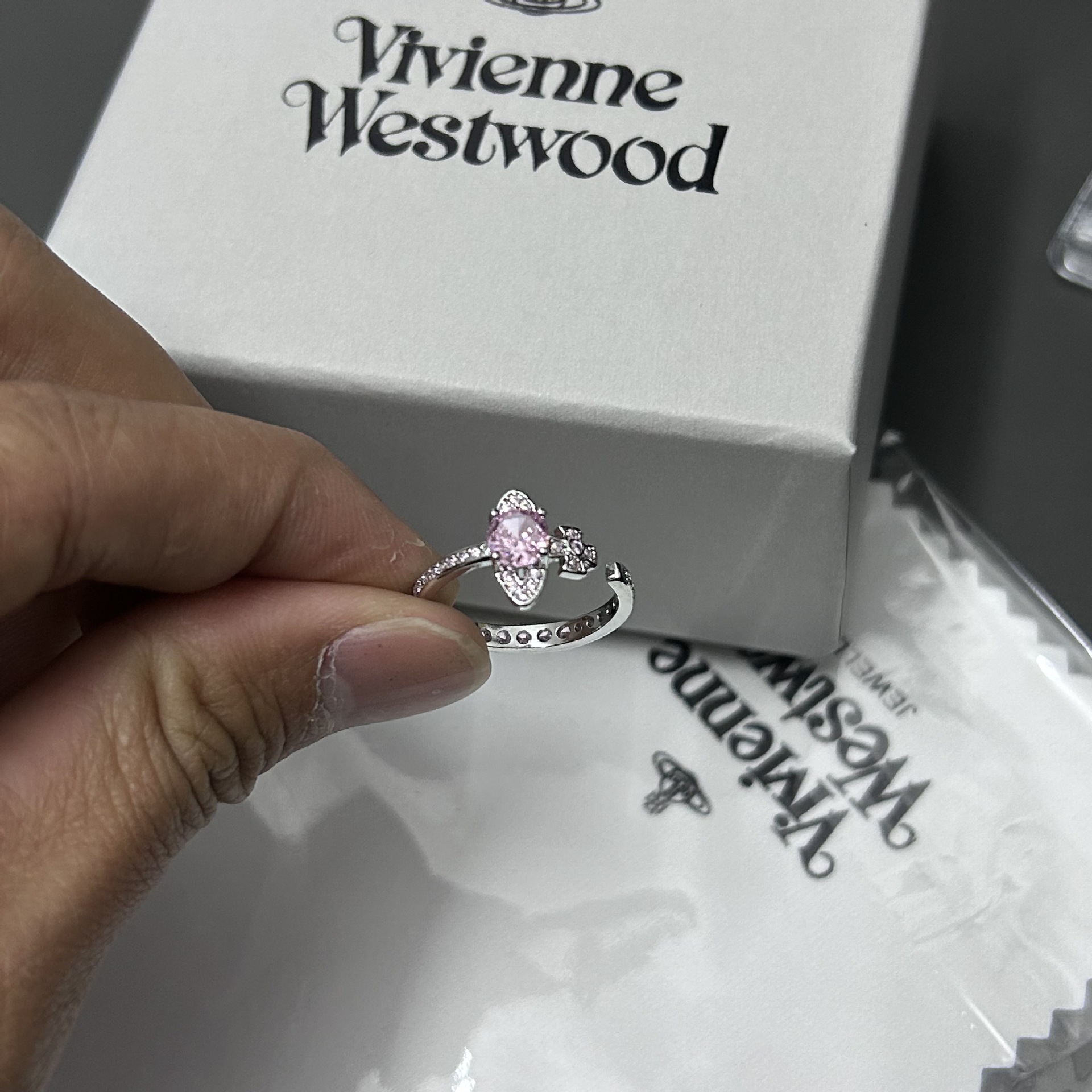Vivienne Westwood Adjustable Pink Purple Blue Daimond Ring - Best Replica Jewelry™