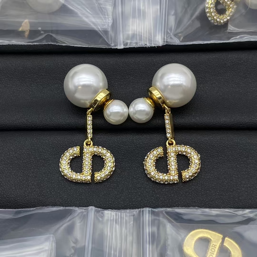 Dior Diamond CD Dangle Pearl Earrings - Best Replica Jewelry™