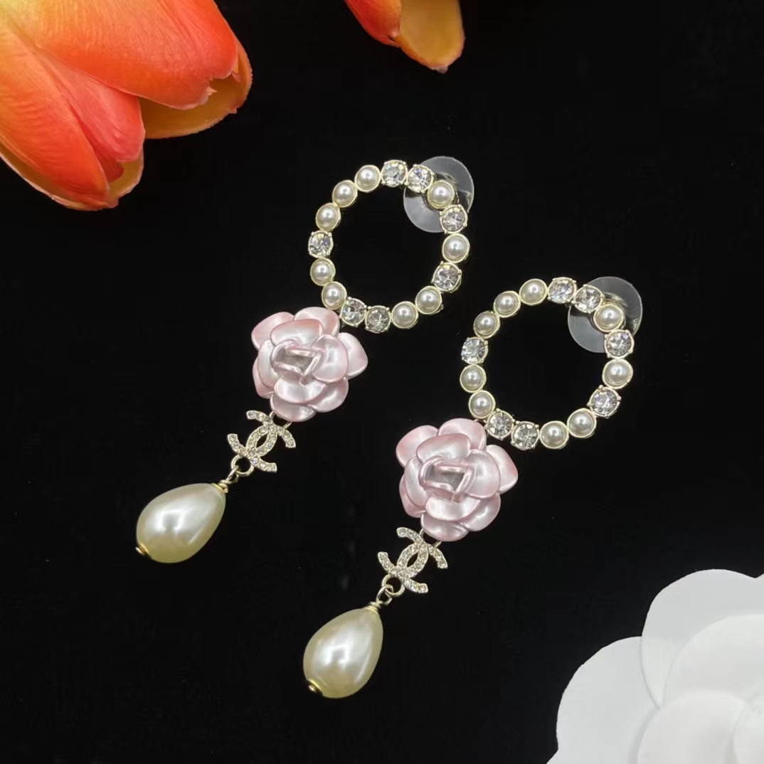Chanel Pink Camellia Pearl Dangle Earrings - Best Replica Jewelry™