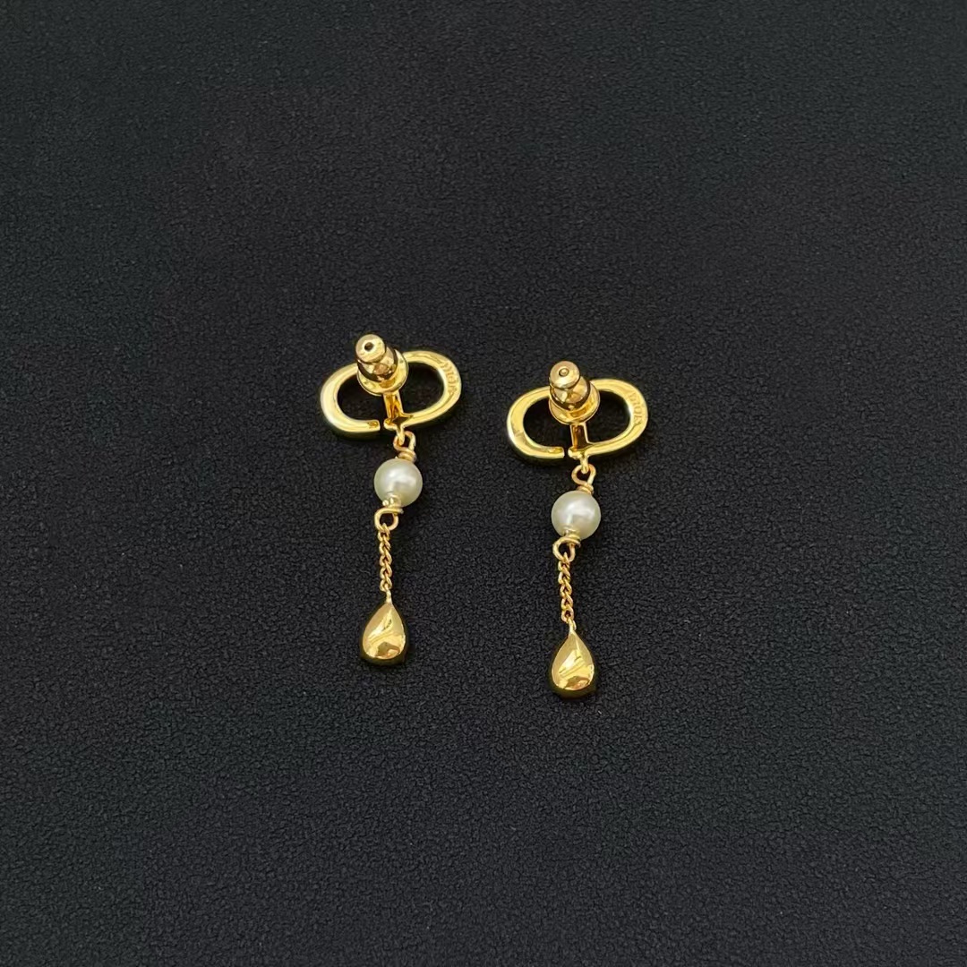 Dior CD Teardrop Pearl Earrings - Best Replica Jewelry™