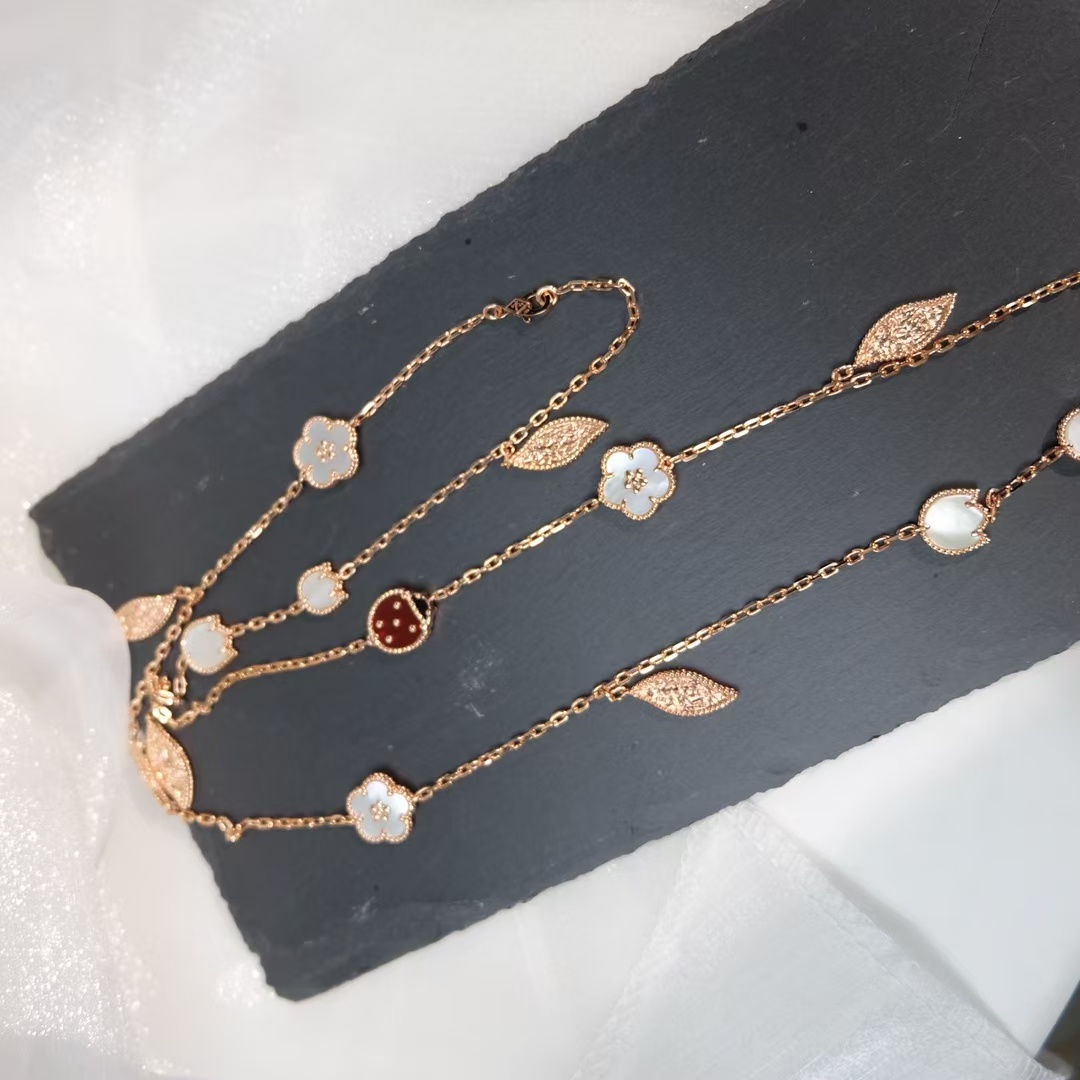 VCA Lucky Spring Long Necklace, 15 Motifs - Best Replica Jewelry™