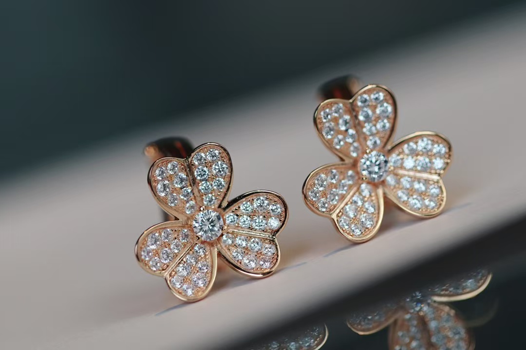 VCA Frivole Earrings - Small - Best Replica Jewelry™