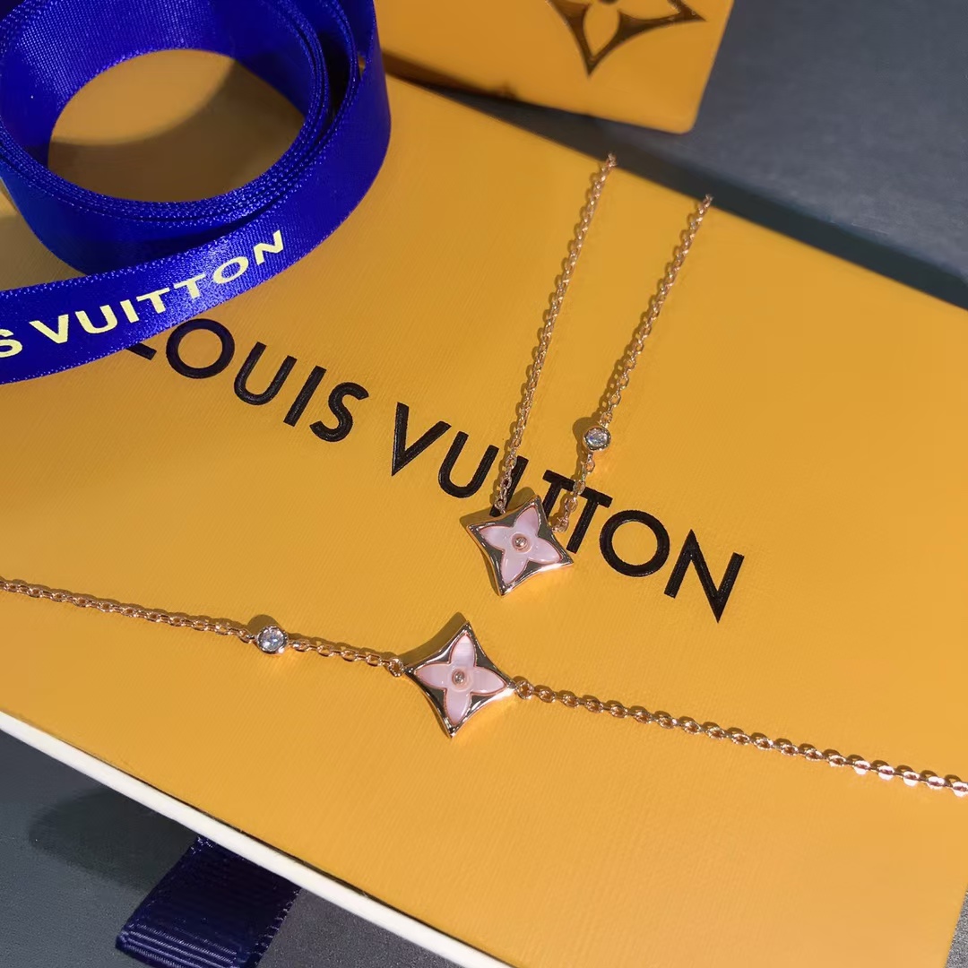 Louis Vuitton Color Blossom Star Bracelet - Best Replica Jewelry™