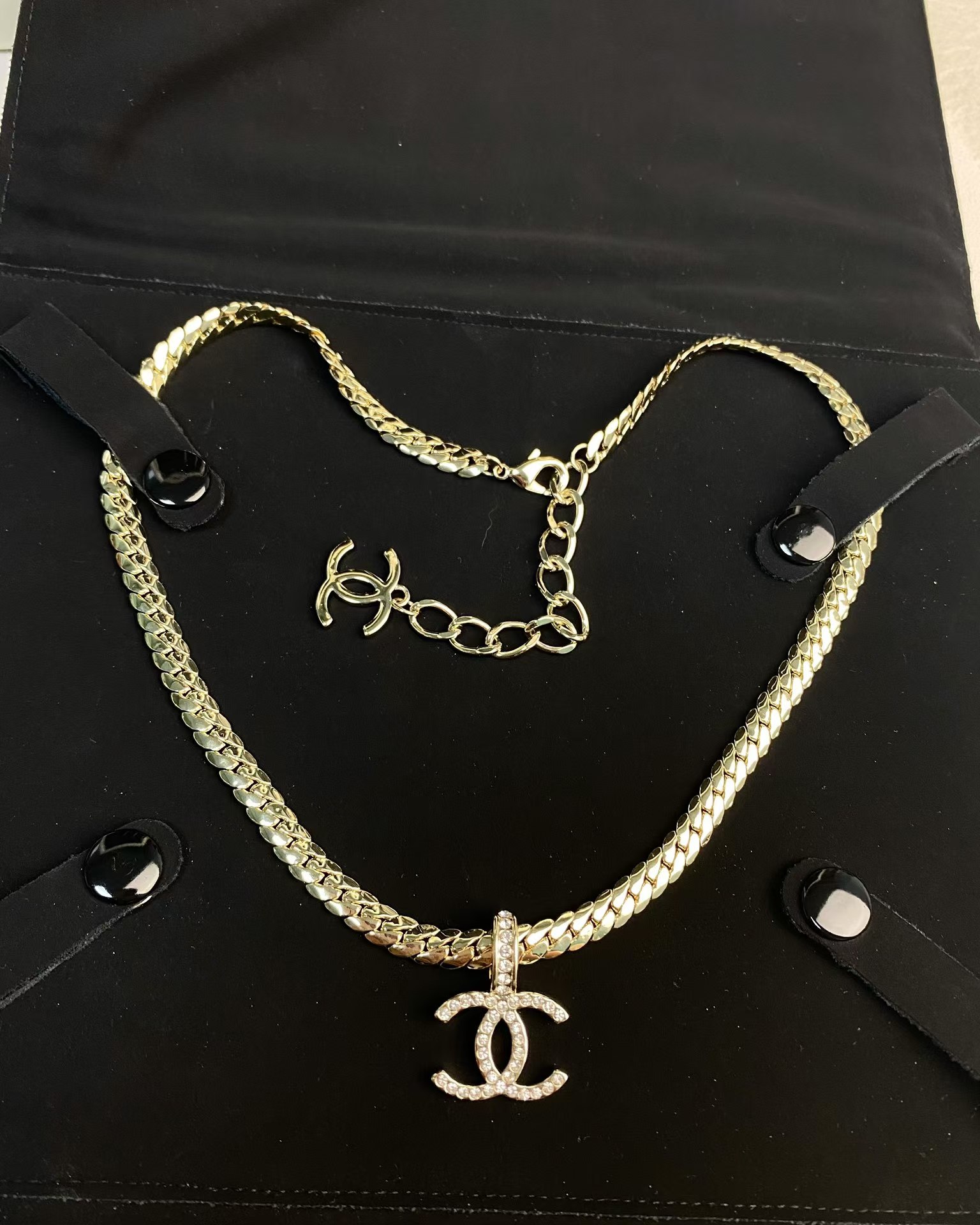 Chanel Chunky Flat Cuban Chain Necklace - Best Replica Jewelry™