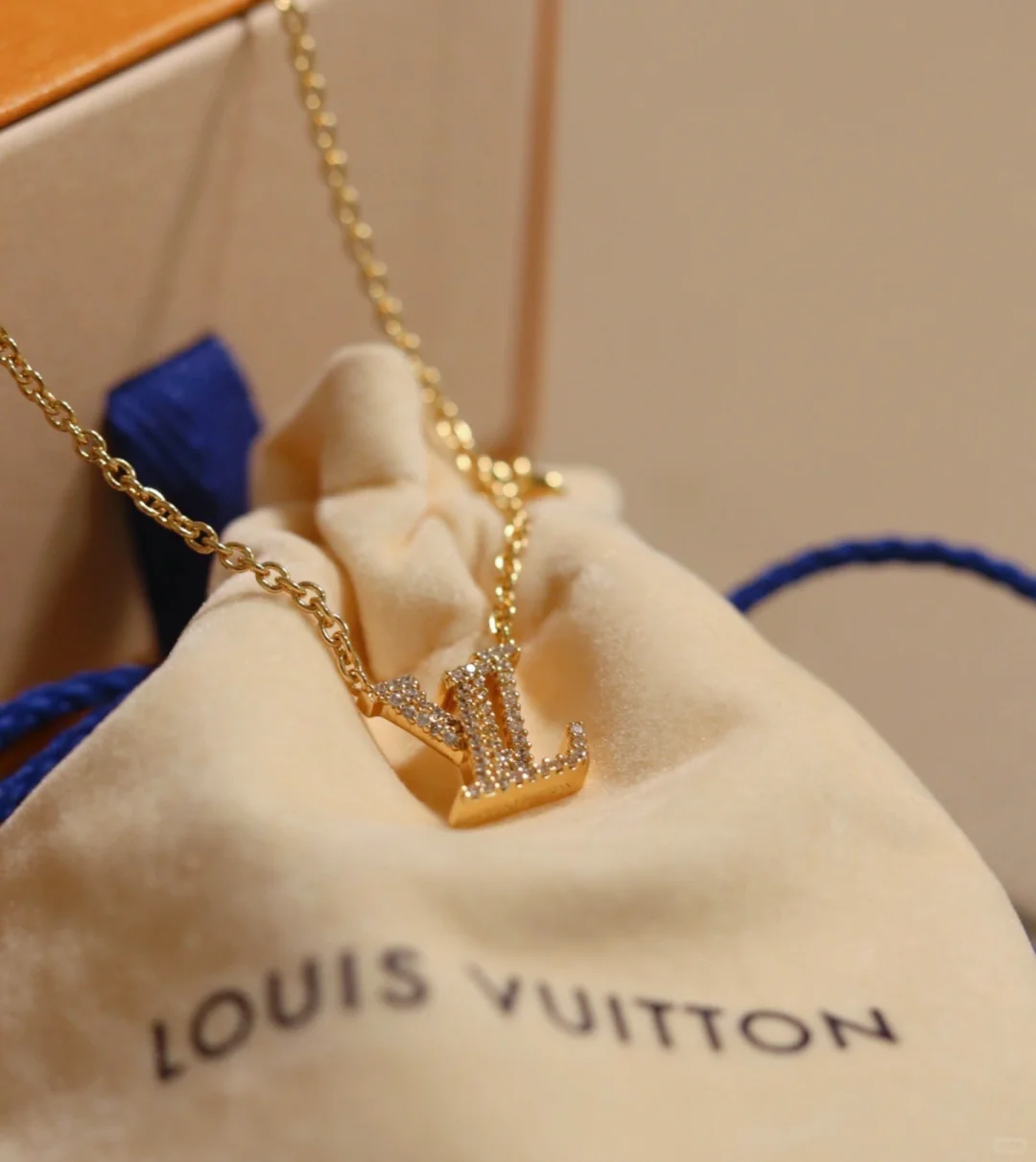 Louis Vuitton LV Letter Pendant Necklaces - Best Replica Jewelry™