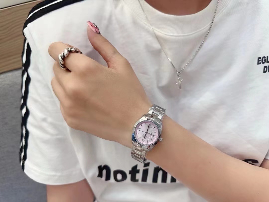 Vivienne Westwood Light Pink Dial Saturn Watch - 28MM - Best Replica Jewelry™