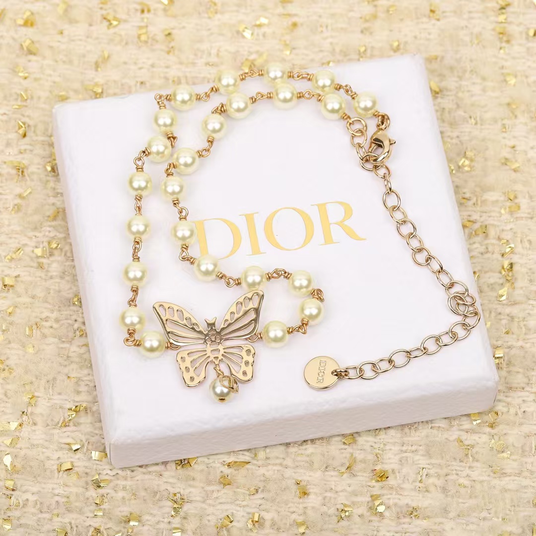 Dior Hollow Butterfly Pendant Pearl Necklace - Best Replica Jewelry™