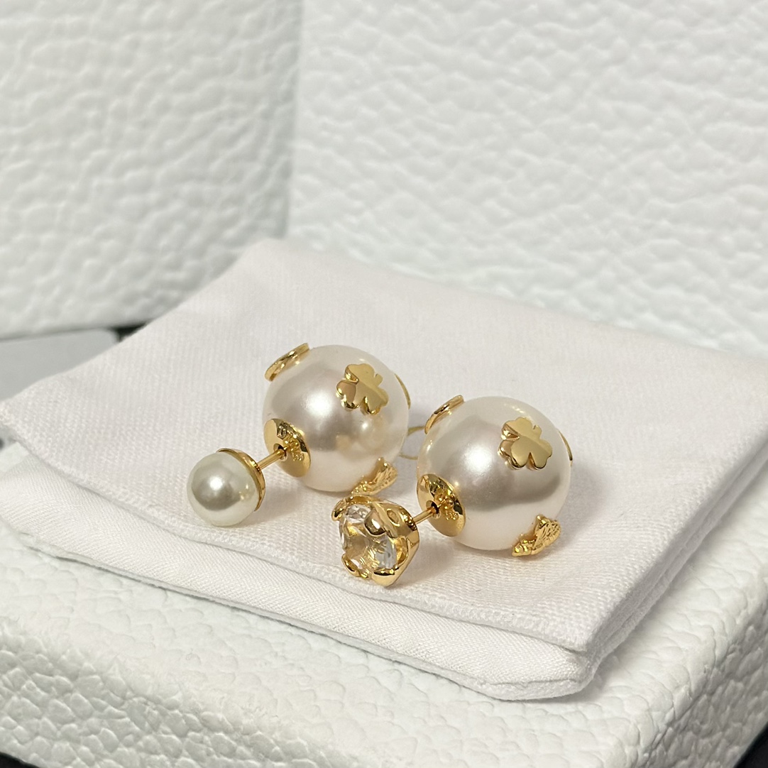 Dior New Two Pearls Stud Earrings - Best Replica Jewelry™