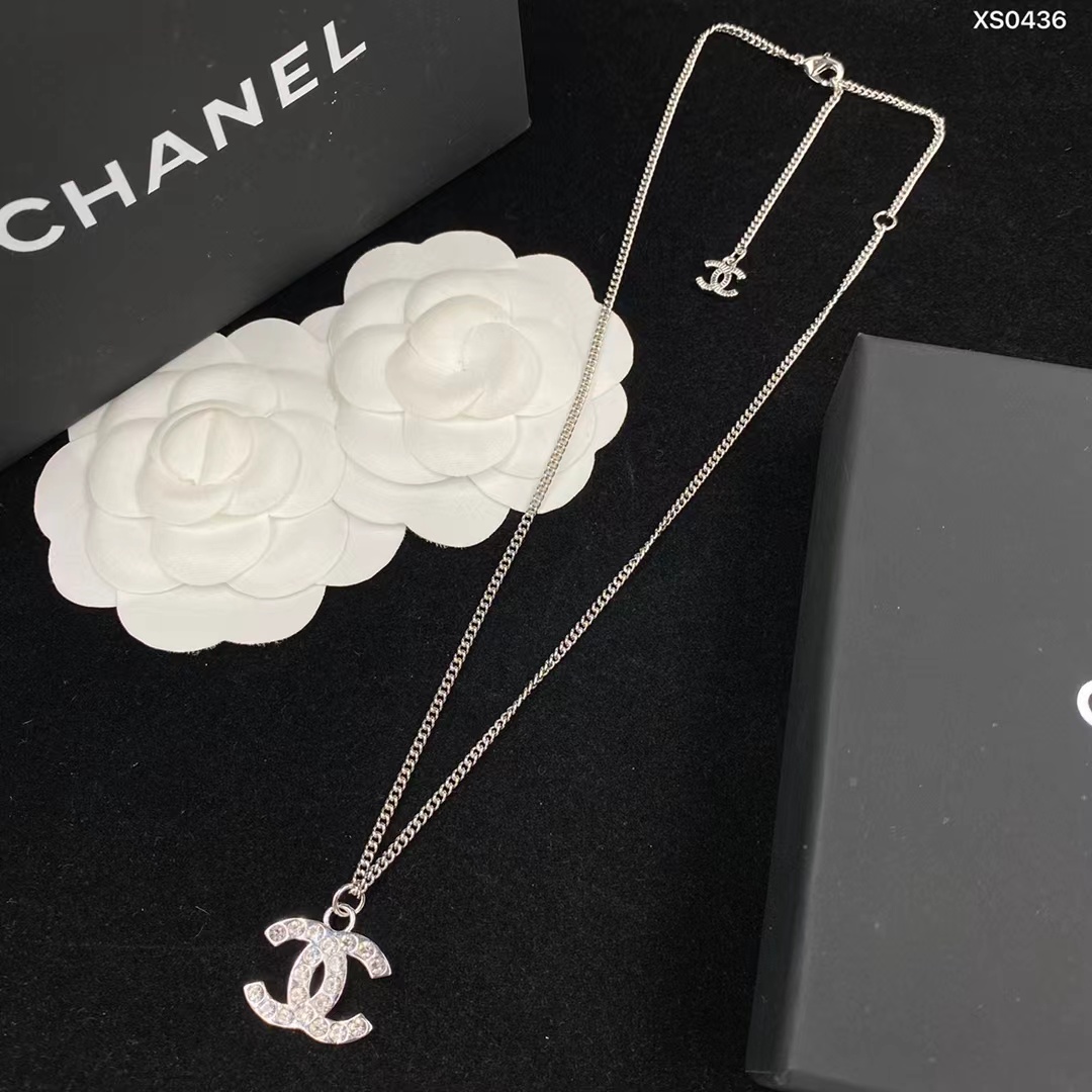 Chanel Classic Silver Double C Pendant Necklace - Best Replica Jewelry™