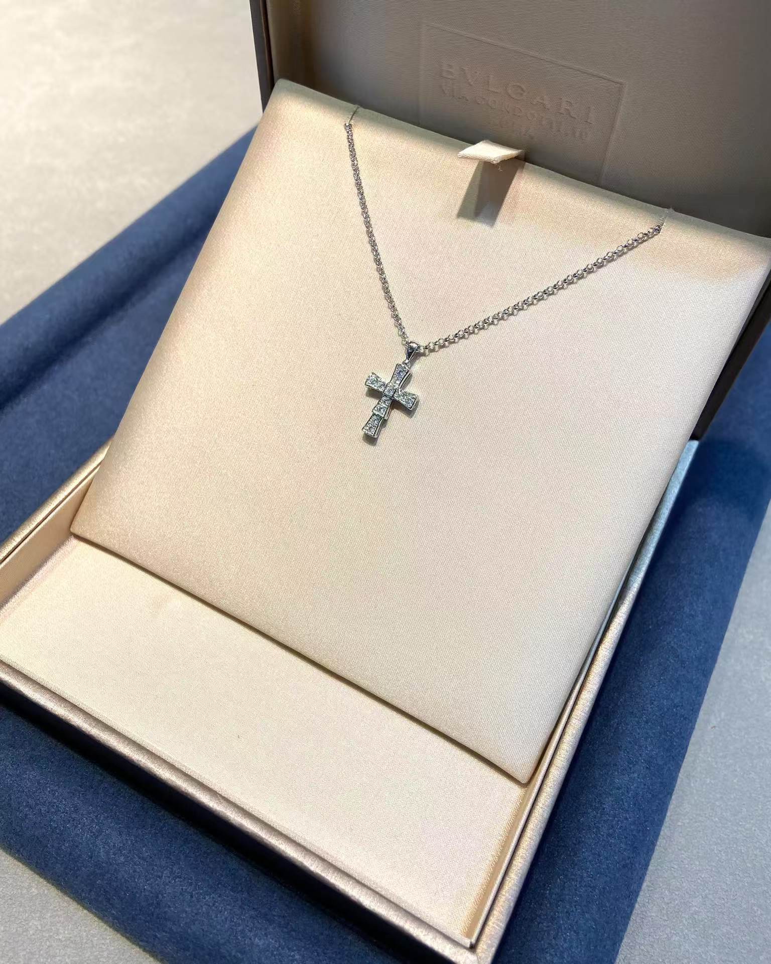 Bvlgari Cross Croce Pendant Necklace - Best Replica Jewelry™