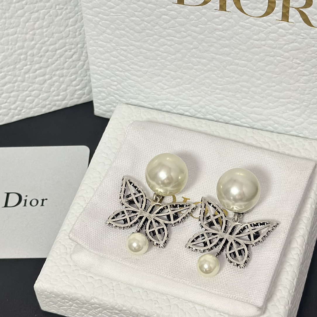 Dior Butterfly Pearl Drop Earrings - Best Replica Jewelry™