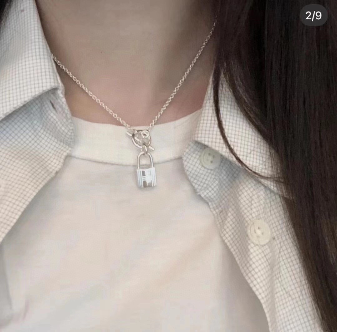 Hermes OT Clasp Lock Pendant Necklace - Best Replica Jewelry™