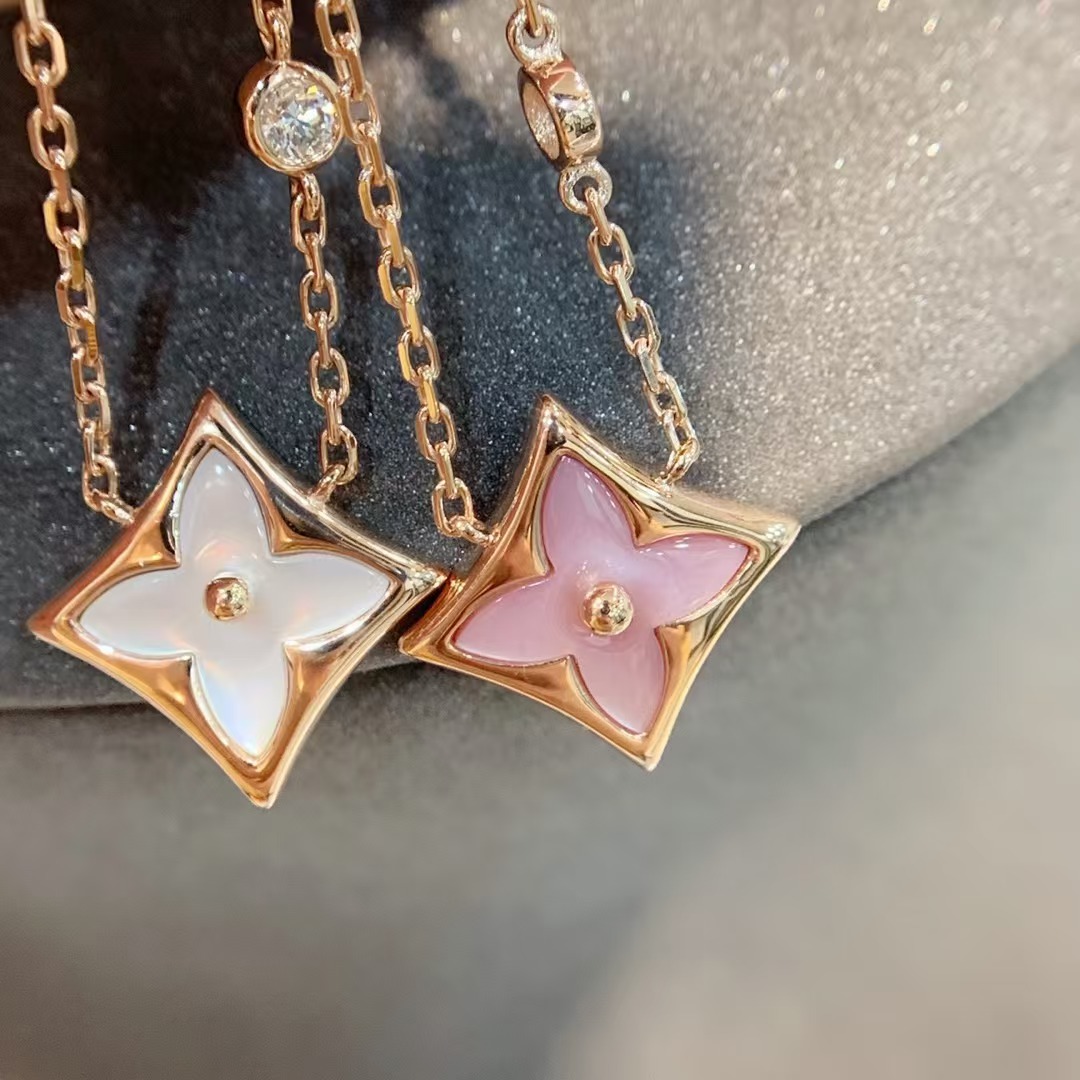 Louis Vuitton Color Blossom BB Star Pendant Necklaces - Best Replica Jewelry™