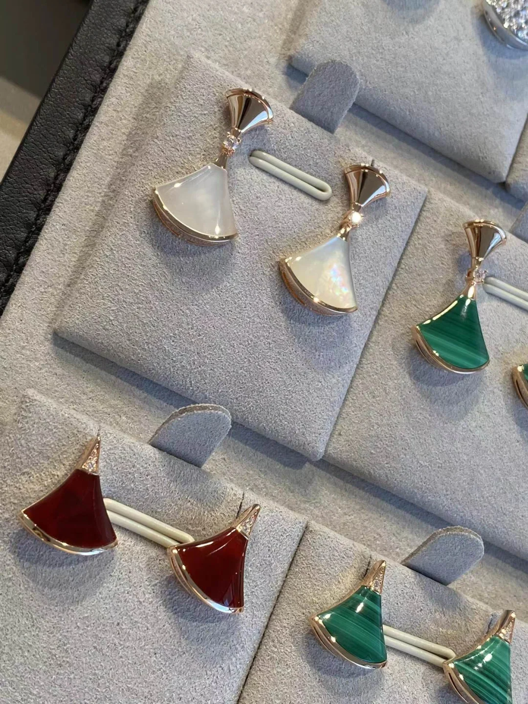 Bvlgari Divas’ Dream Earrings - Best Replica Jewelry™