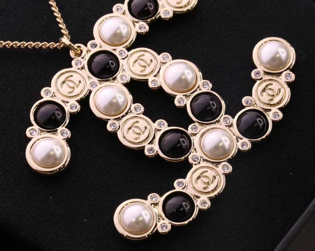 Chanel Big Double C Pendant Sweater Necklace - Best Replica Jewelry™