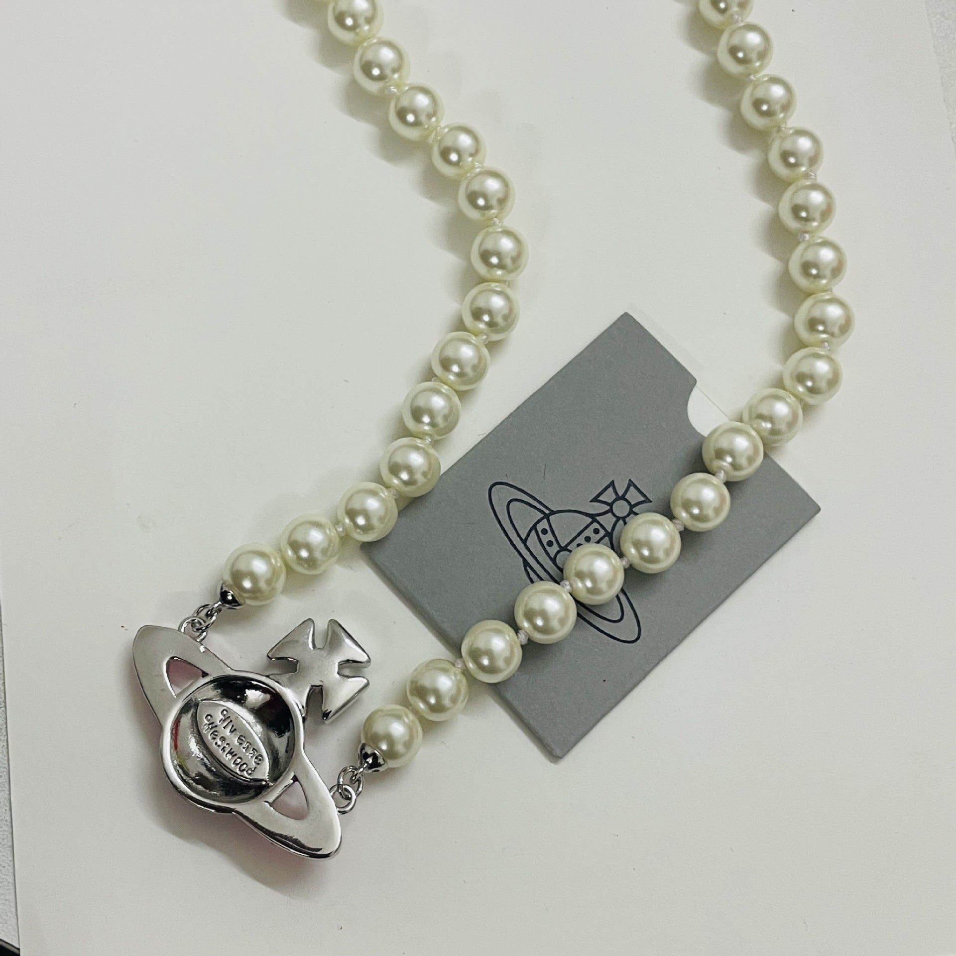 Vivienne Westwood Pink Flat Saturn Pendant Pearl Necklace - Best Replica Jewelry™