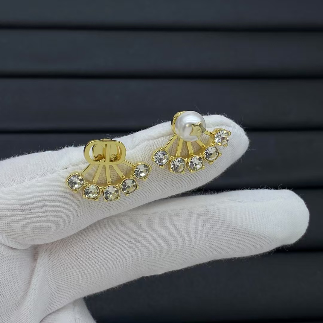 Dior Asymmetric Diamond Paved Stud Earrings - Best Replica Jewelry™