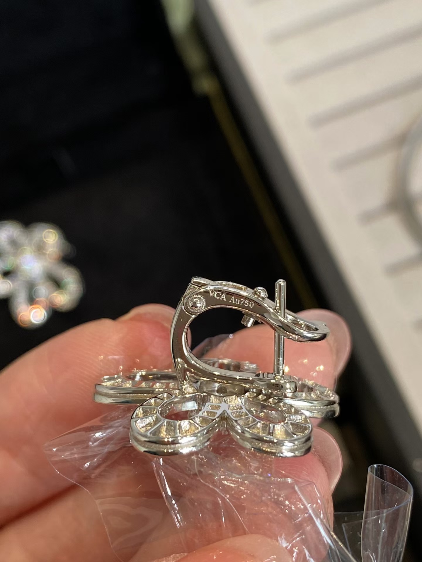 VCA Flowerlace Earrings - Best Replica Jewelry™