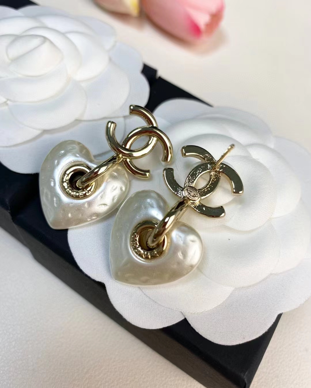 Chanel White Love Heart Double C Earrings - Best Replica Jewelry™