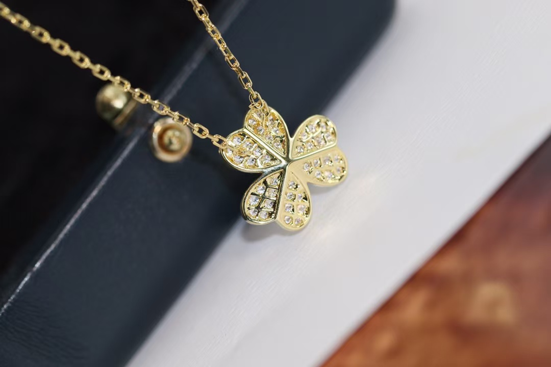 VCA Frivole Pendant Necklace - Mini - Best Replica Jewelry™