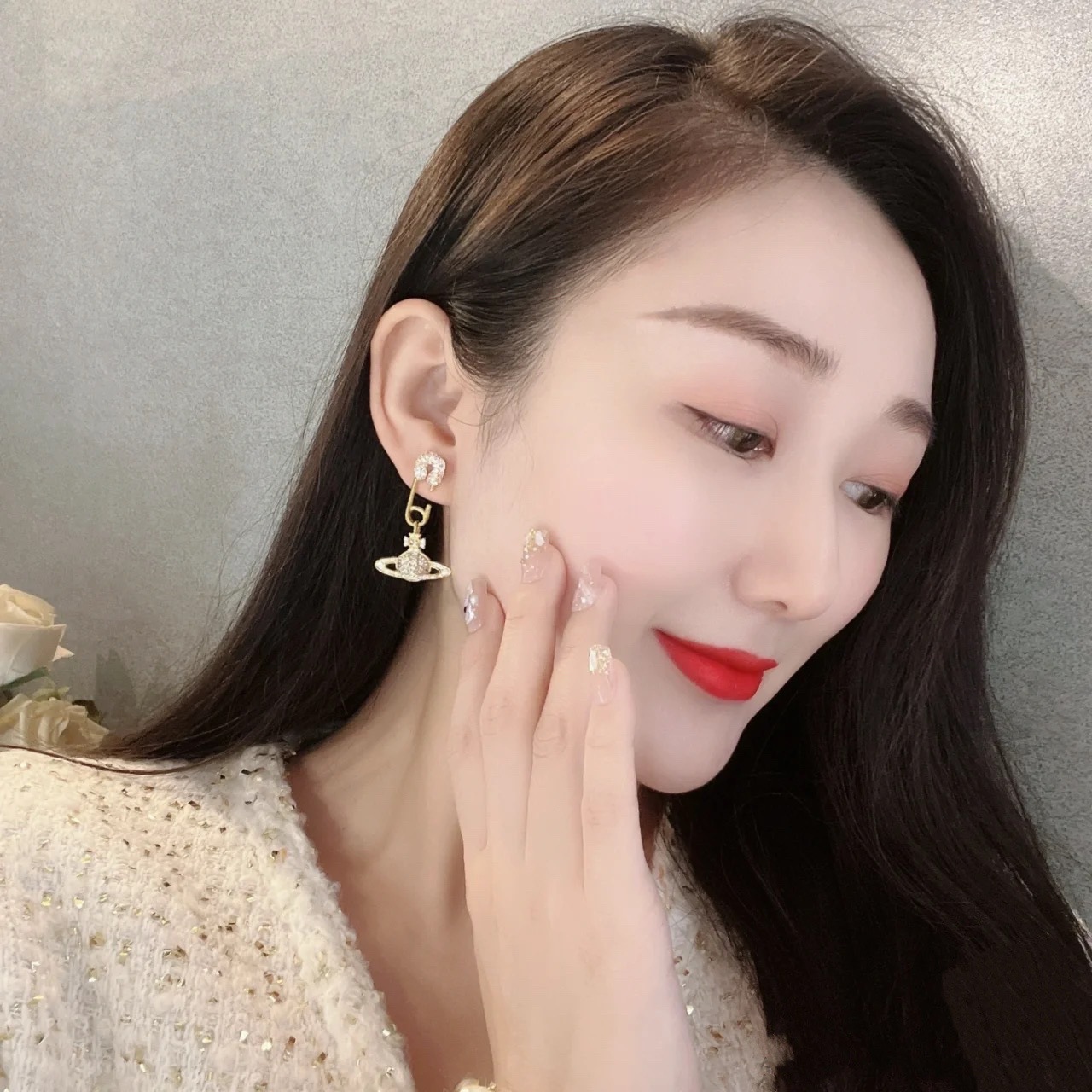 Vivienne Westwood Diamond Inlay Paperclip Saturn Earrings - Best Replica Jewelry™