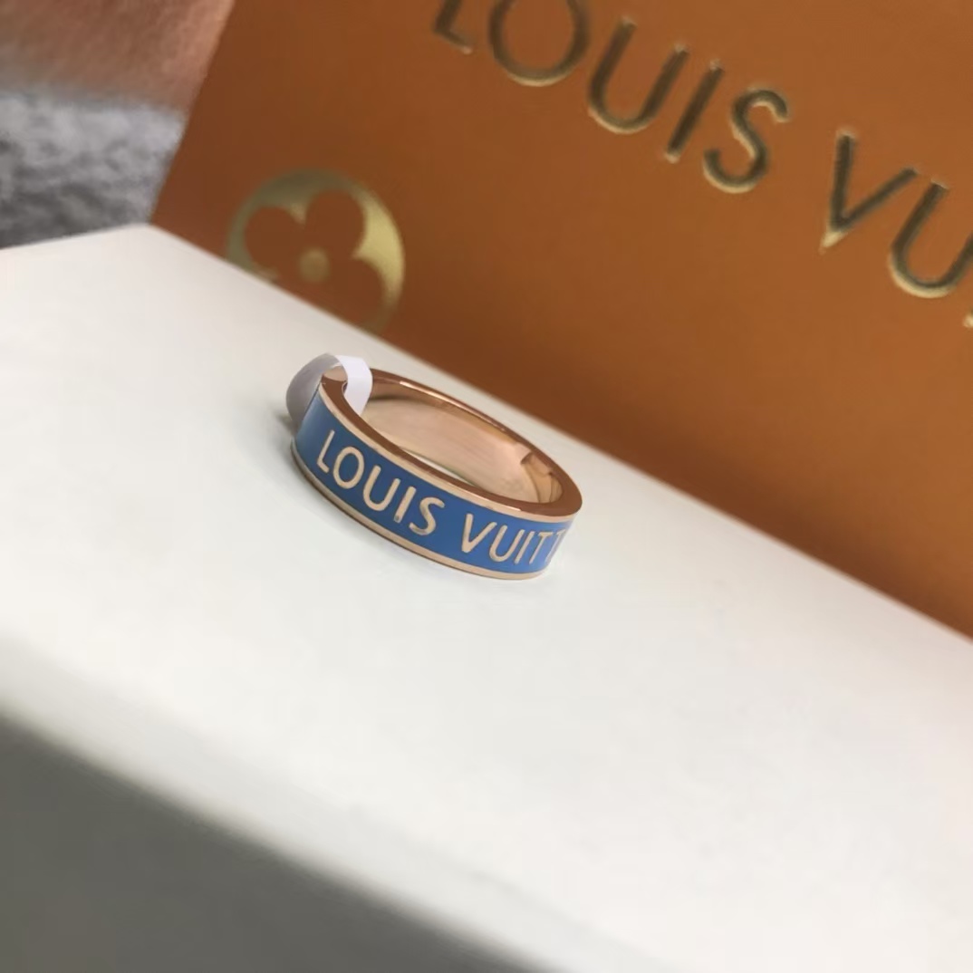 Louis Vuitton Letters Pattern Ring - Best Replica Jewelry™