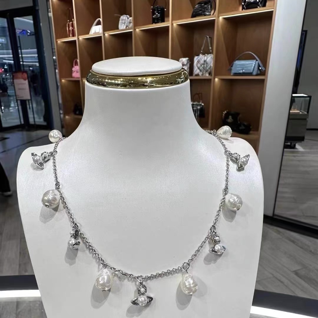 Vivienne Westwood Baroque Pearl Saturn Charms Necklace - Best Replica Jewelry™