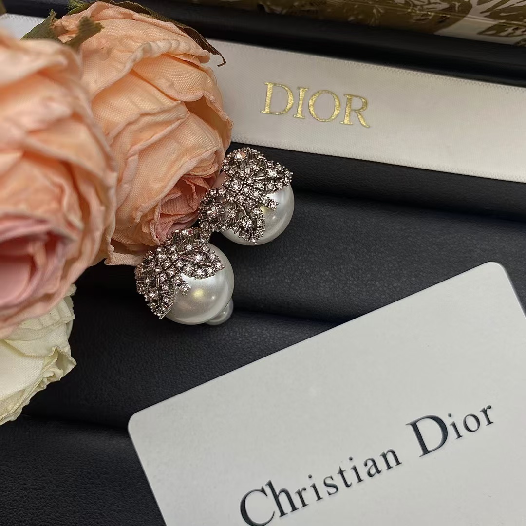 Dior Butterfly Paved on Pearl Stud Earrings - Best Replica Jewelry™