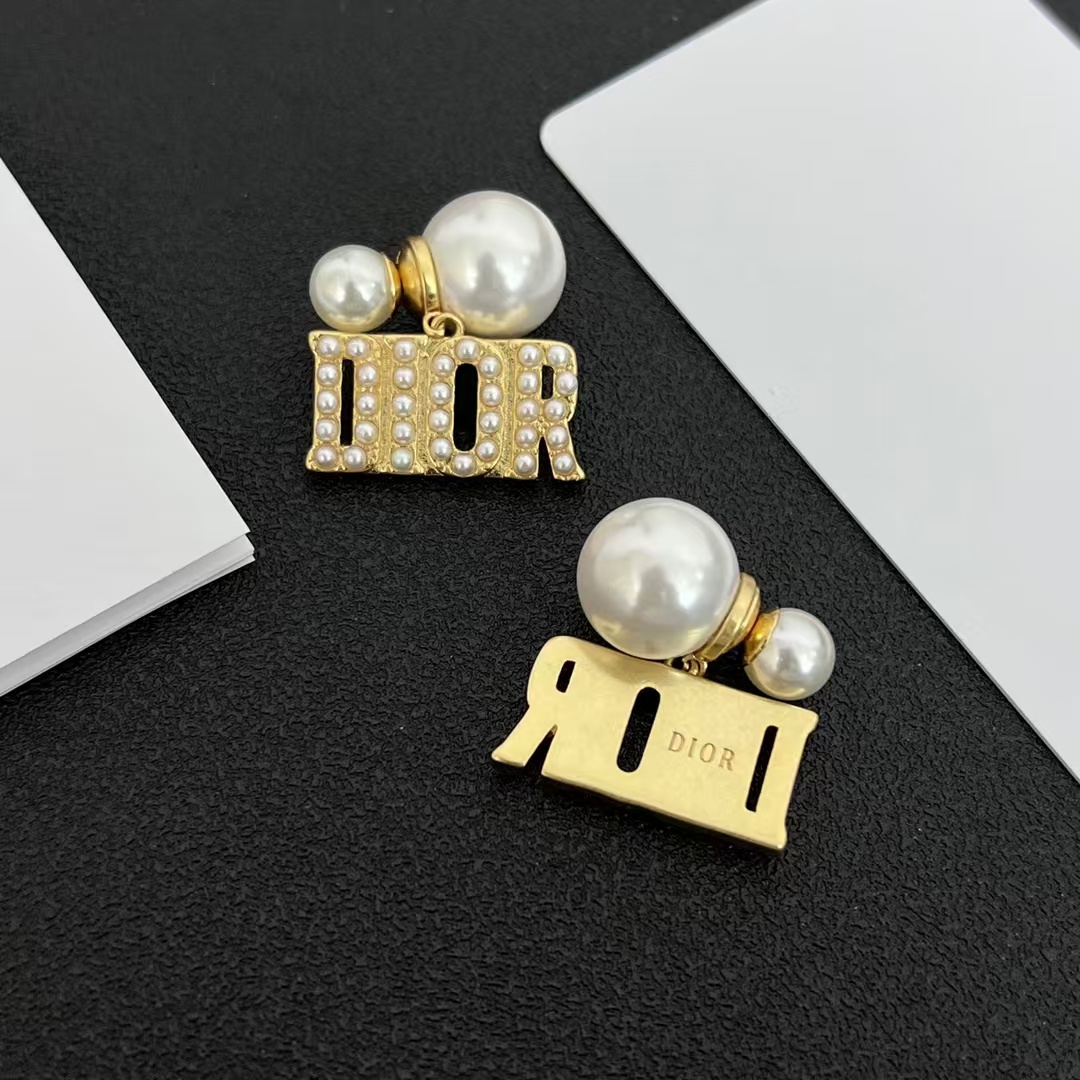 Pearl Paved Dior Letters Earrings - Best Replica Jewelry™