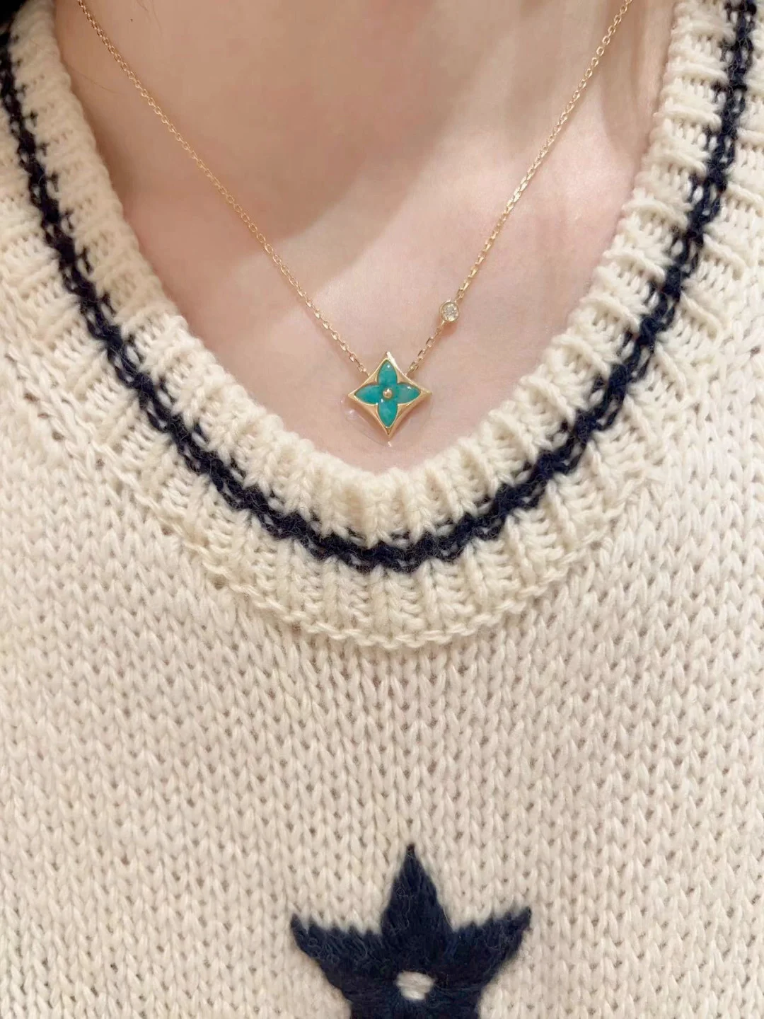 Louis Vuitton Color Blossom BB Star Pendant Necklaces - Best Replica Jewelry™
