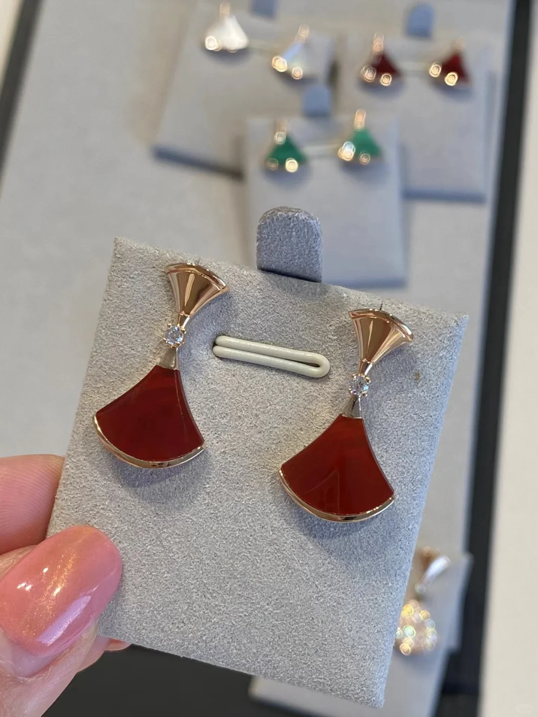 Bvlgari Divas’ Dream Earrings - Best Replica Jewelry™