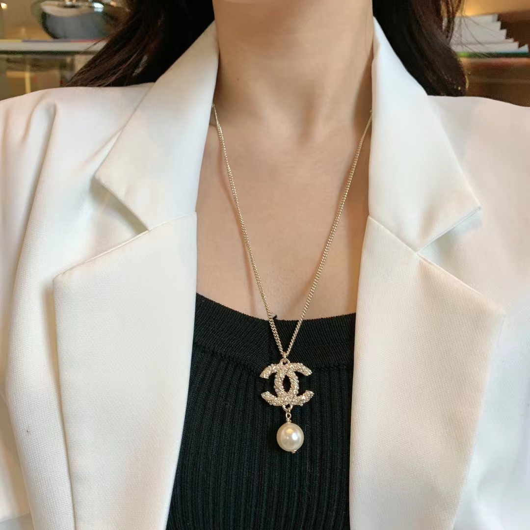 Chanel Long Sweater Pearl Drop Necklace - Best Replica Jewelry™